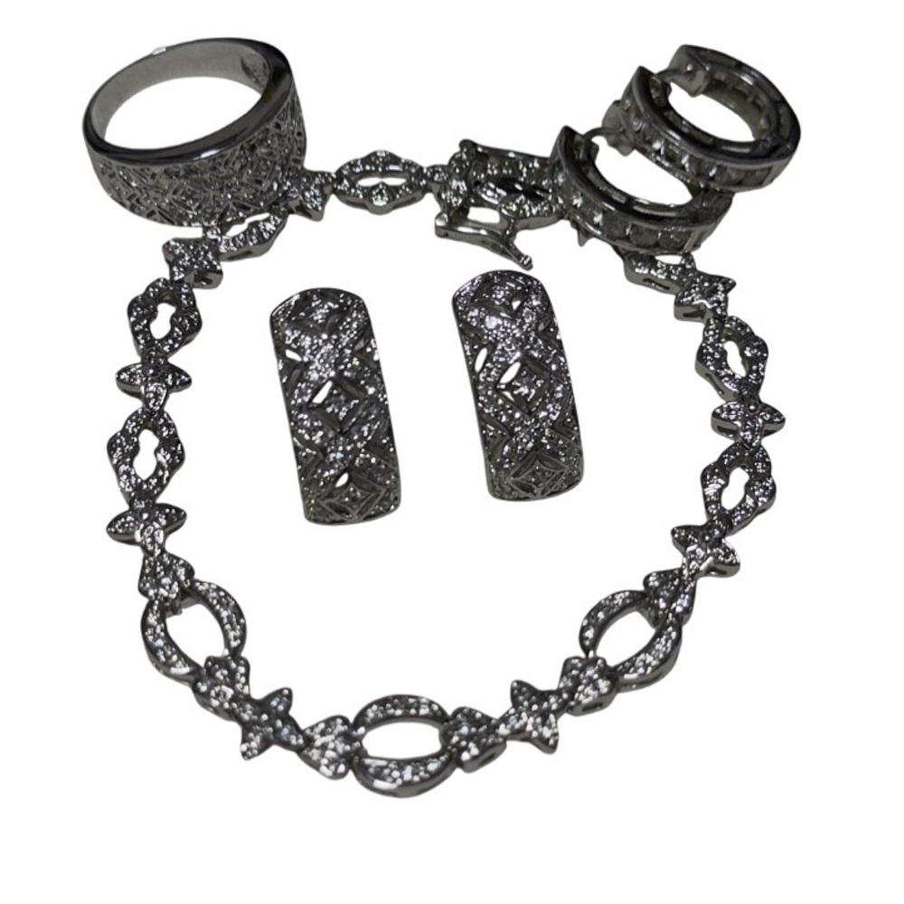 Elegant Silver Jewelry Set